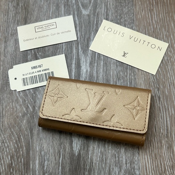 Louis Vuitton Matte Vernis 4 ring keyholder - Picture 1 of 6